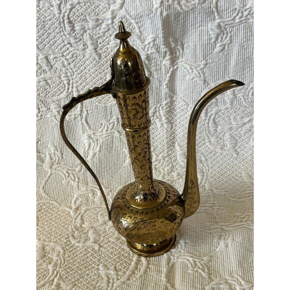 Vintage Indian, Turkish Brass Etched Brass Teapot or Coffee Pot - Picture 9 of 10